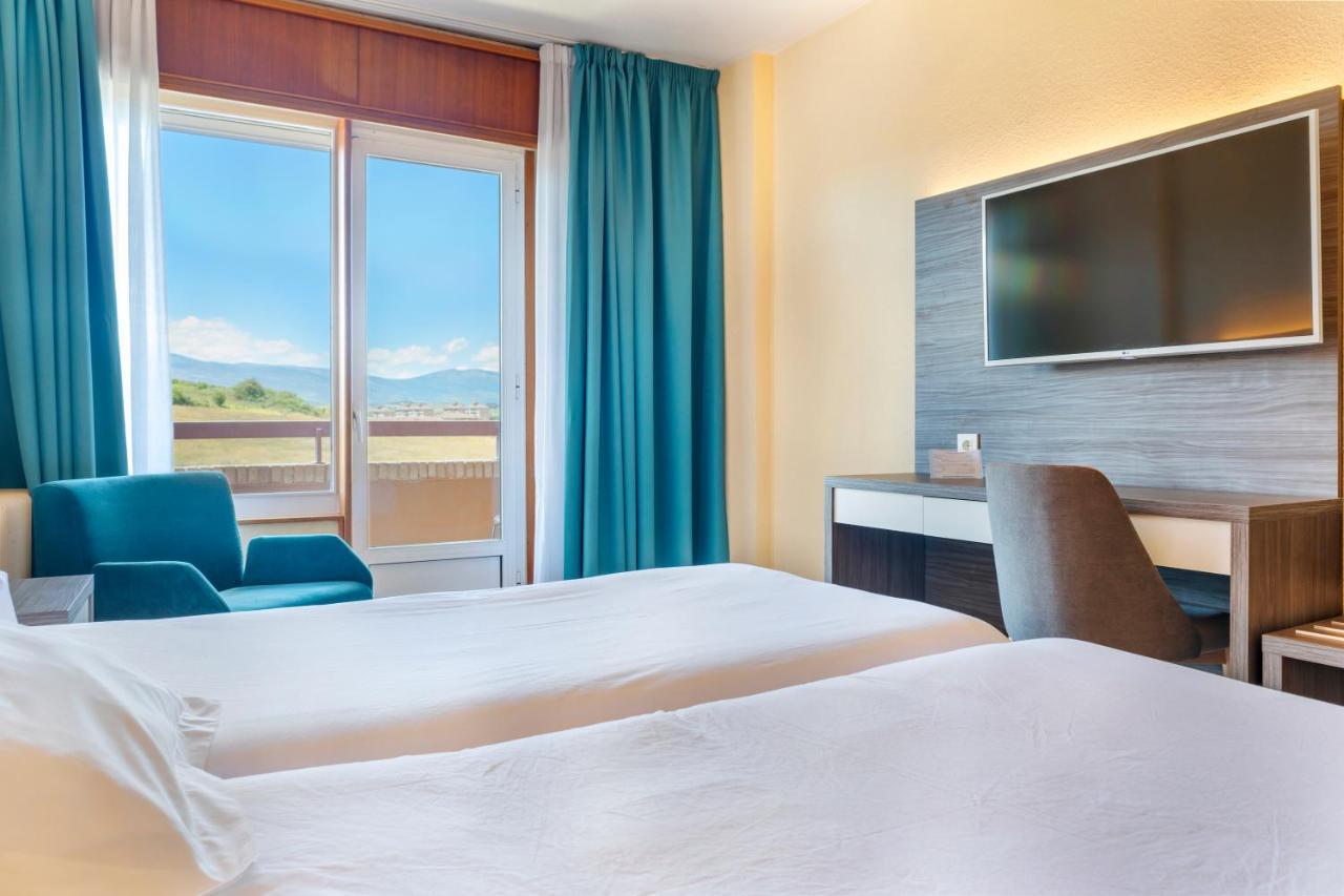 Hotel Vejo 레이노사 외부 사진