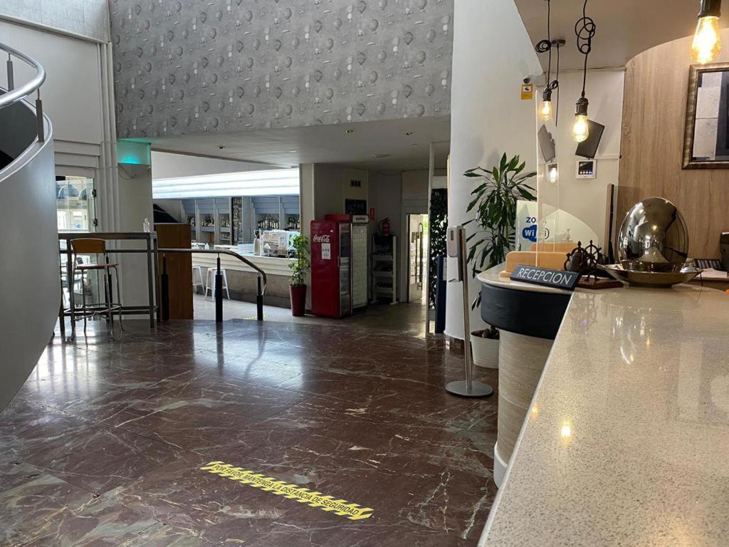 Hotel Vejo 레이노사 외부 사진