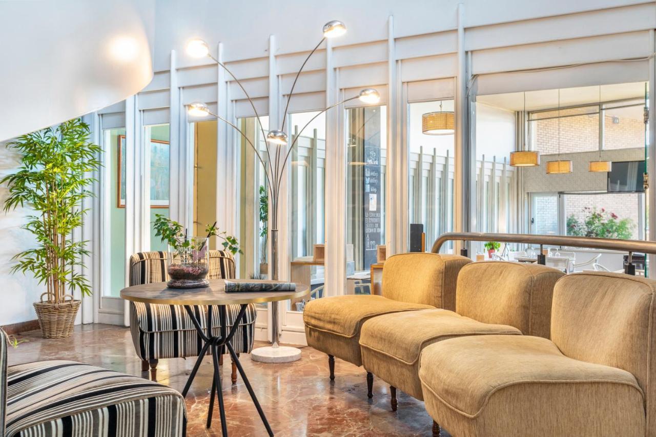 Hotel Vejo 레이노사 외부 사진