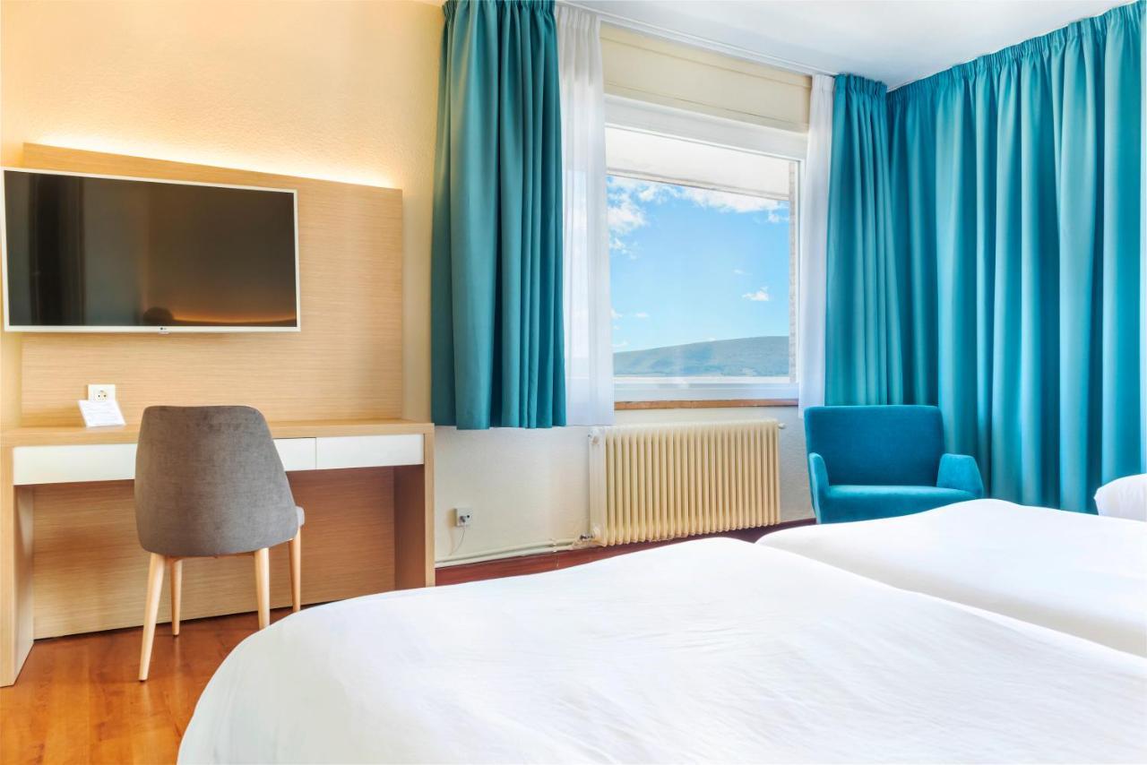 Hotel Vejo 레이노사 외부 사진