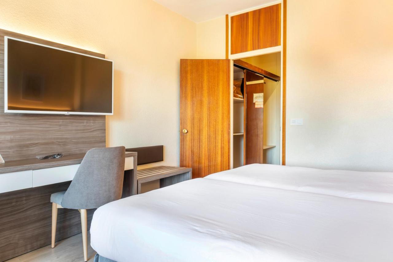 Hotel Vejo 레이노사 외부 사진