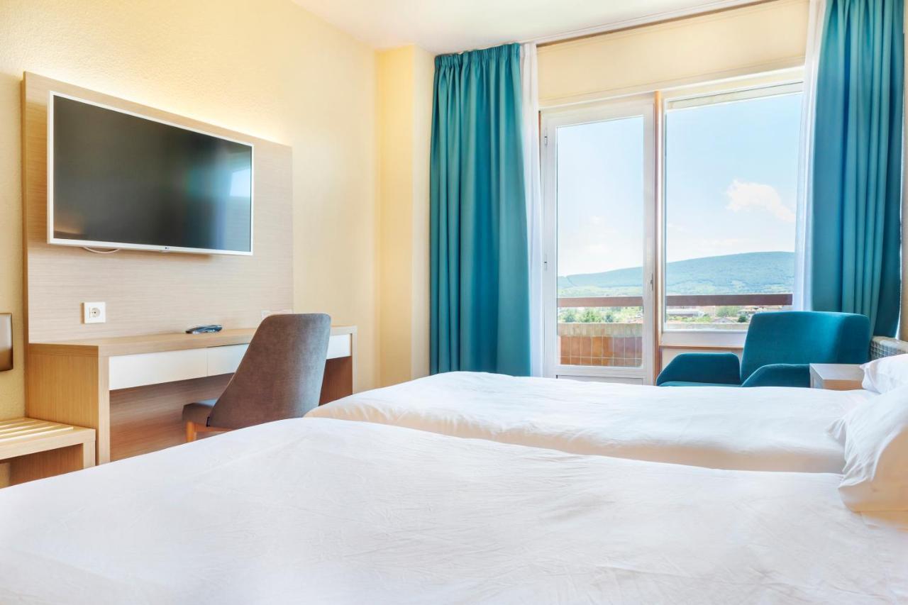 Hotel Vejo 레이노사 외부 사진