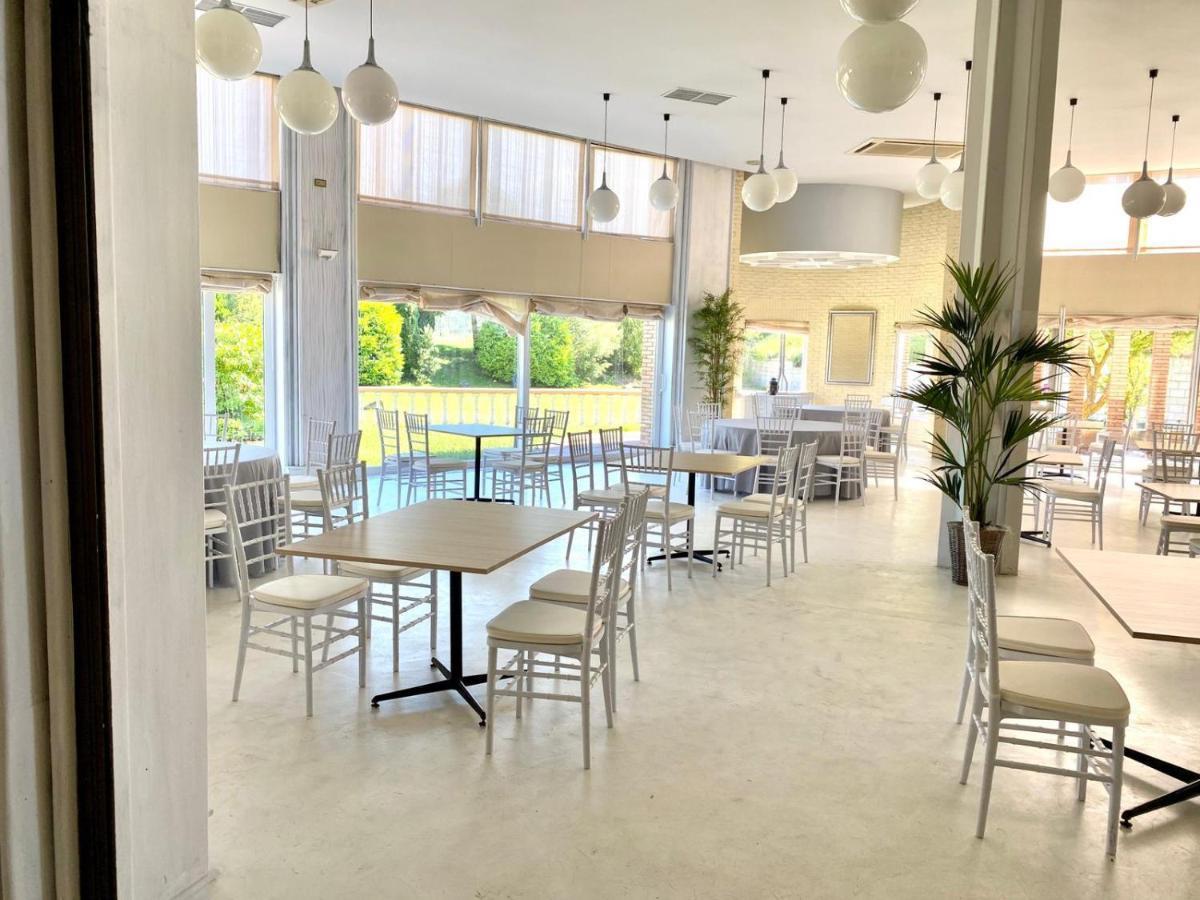 Hotel Vejo 레이노사 외부 사진